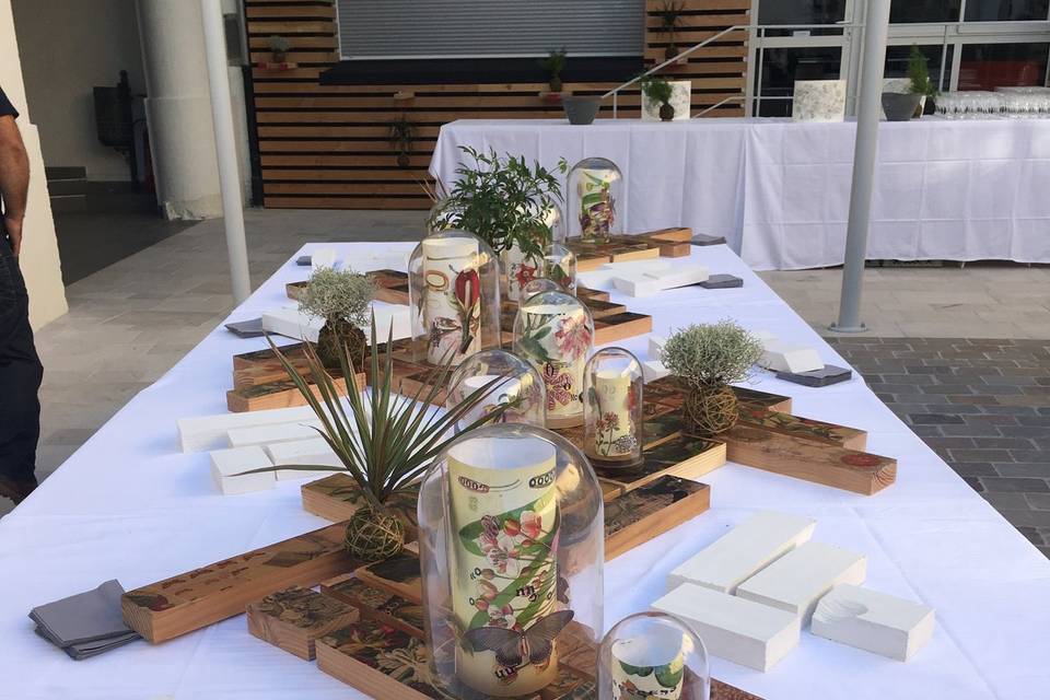 Décor buffet en bois et papier