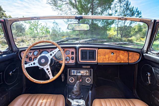 MGB intérieur