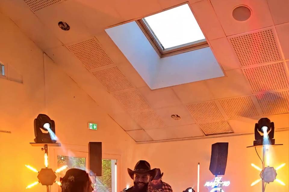 DJ Maystro