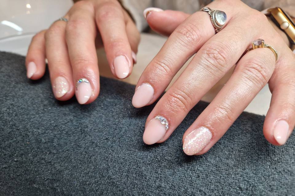 Ongles mariée