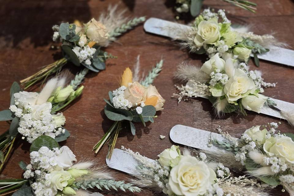 Ensemble boutonnière et bracel
