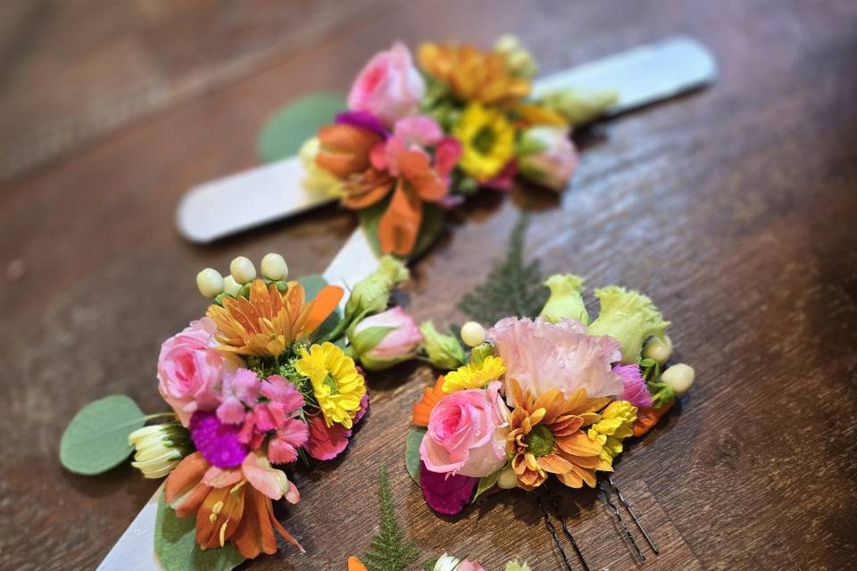 Bracelets et boutonnières