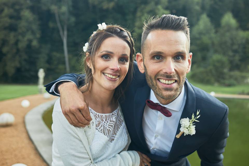 Jeune mariée avec son frère