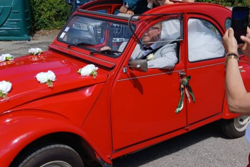 Mariage 2cv rouge yvelines