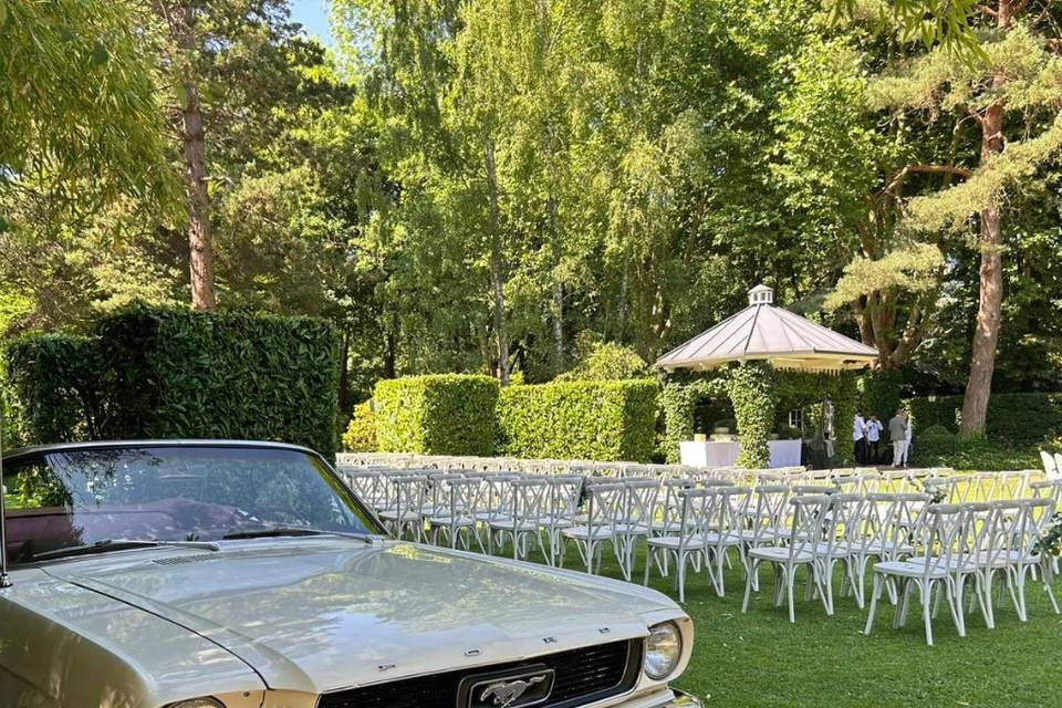 Mustang blanche mariage yvelin