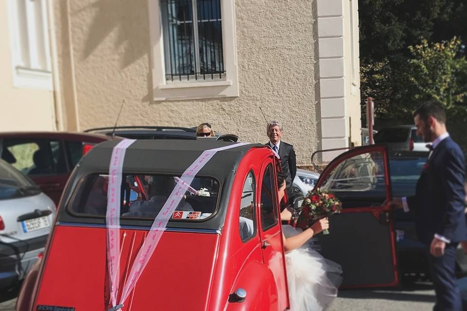 2cv 6 1990 arrivée mariée