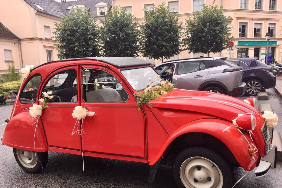 Mariage 2cv rouge chevreuse