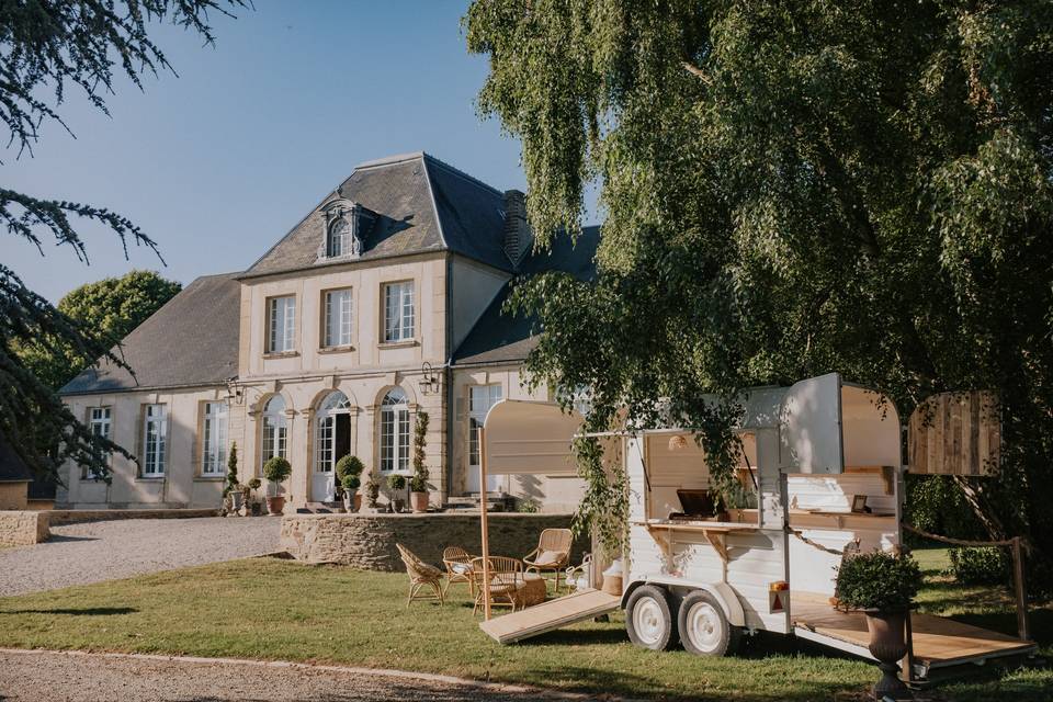 Le manoir & petit van