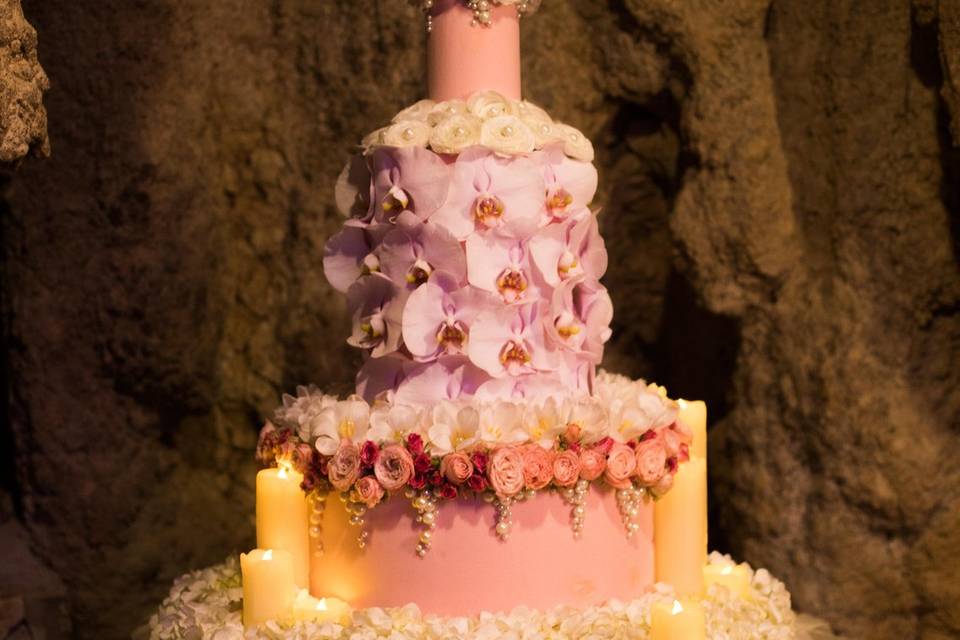 Wedding floral cake
