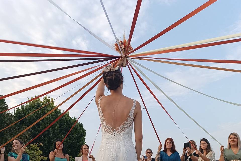 Merveilleuse mariée & sa ronde