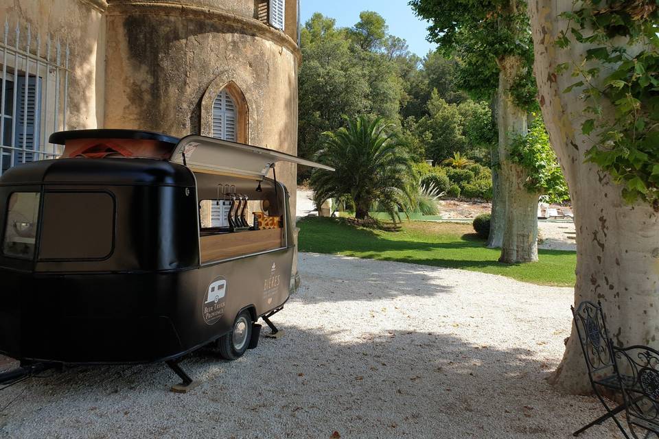 Beer Truck Provence - Cave à bière & bar