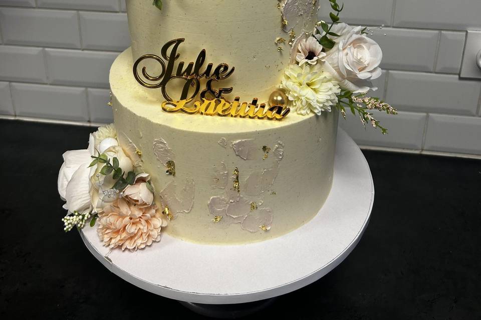 Layer cake rose