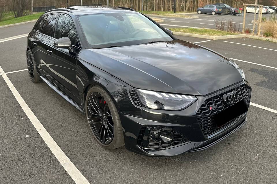 AUDI RS4 B9