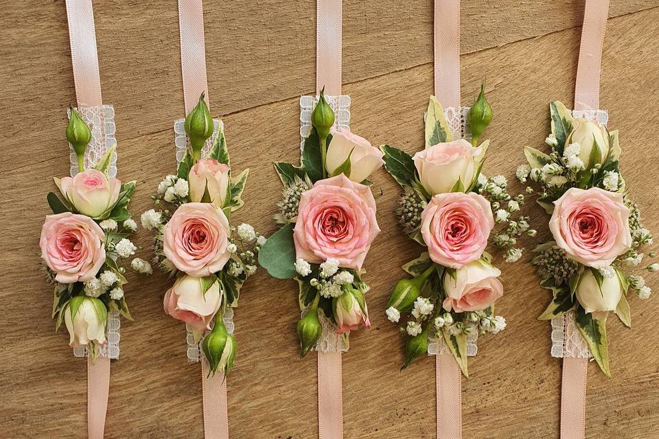 Bracelets de fleurs