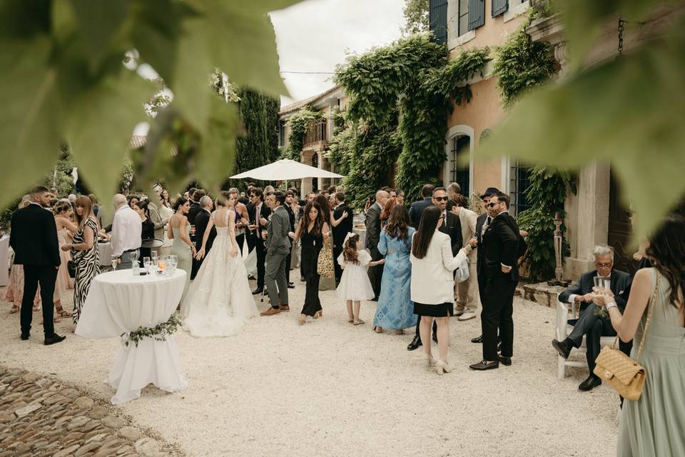 Cocktail dans la Cour