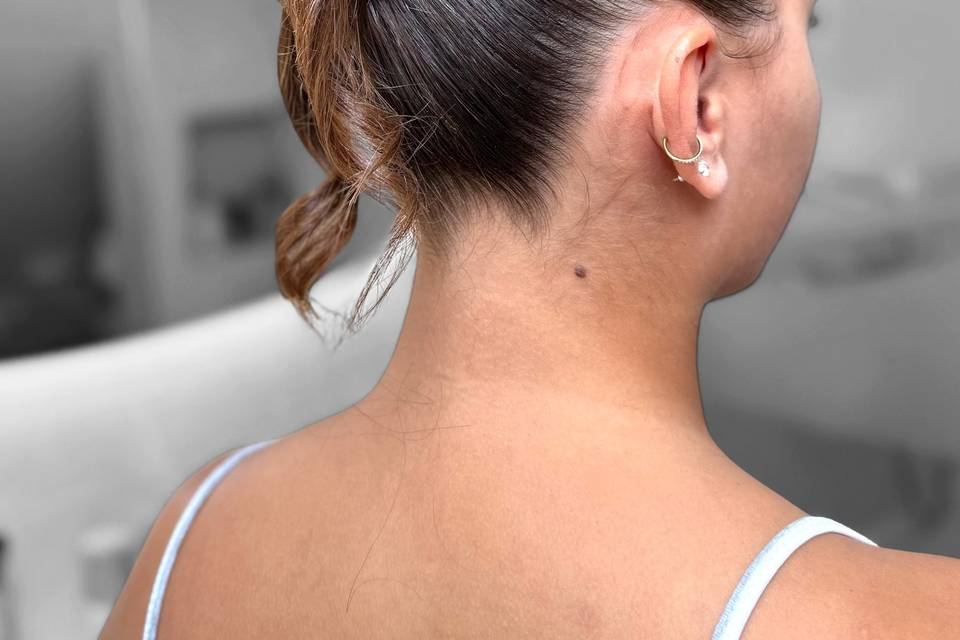 Chignon haut structuré