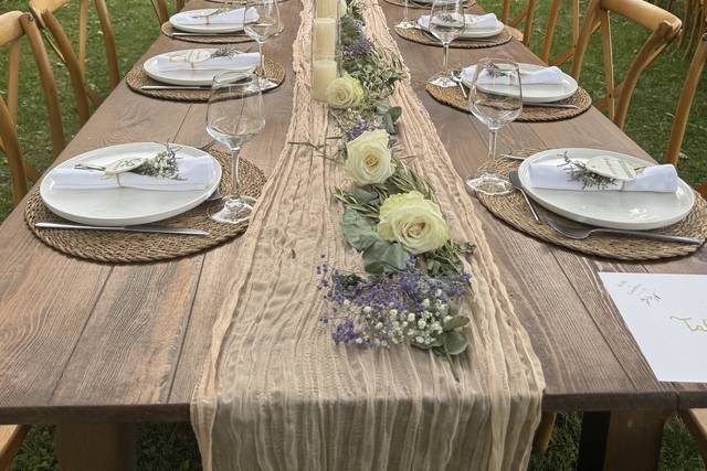 BELLE TABLE