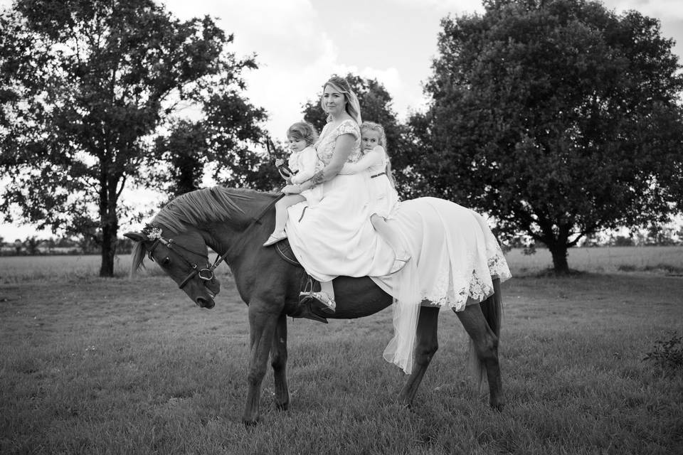 La Mariée et ses filles