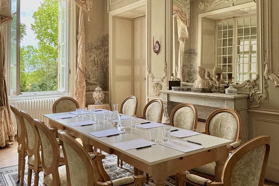Petit salon