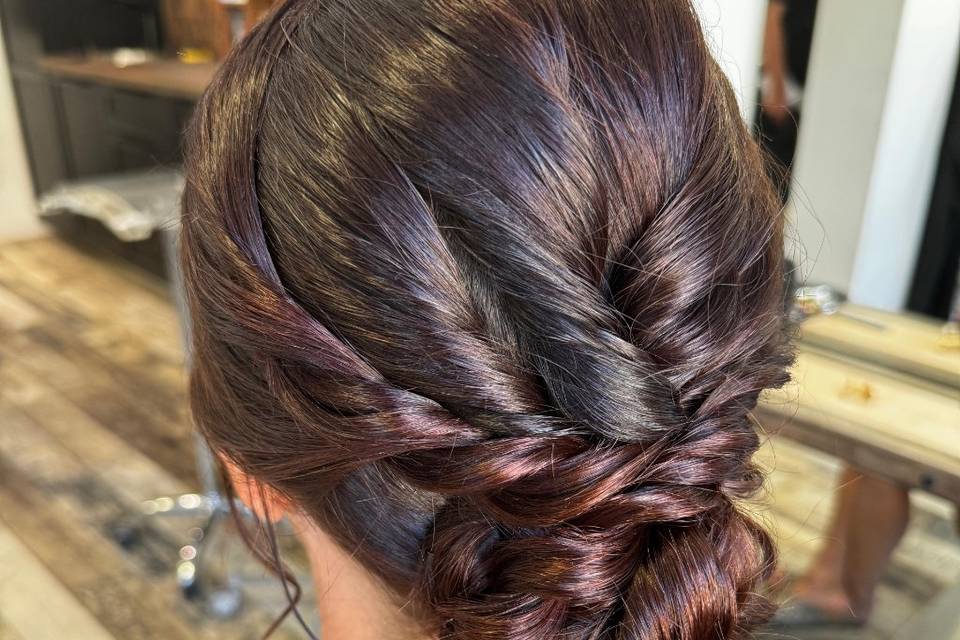 Chignon délicat et bohème