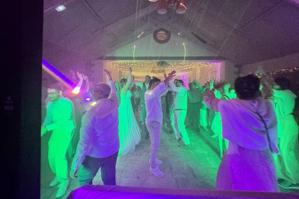SOIREE DANSANTE