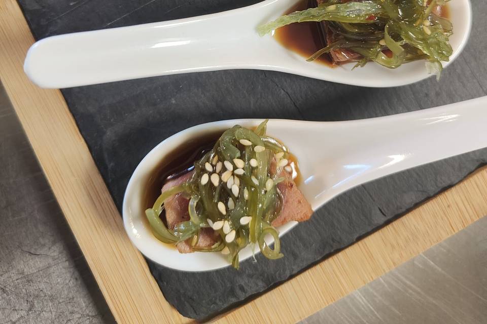 Cuillère de tataki de thon