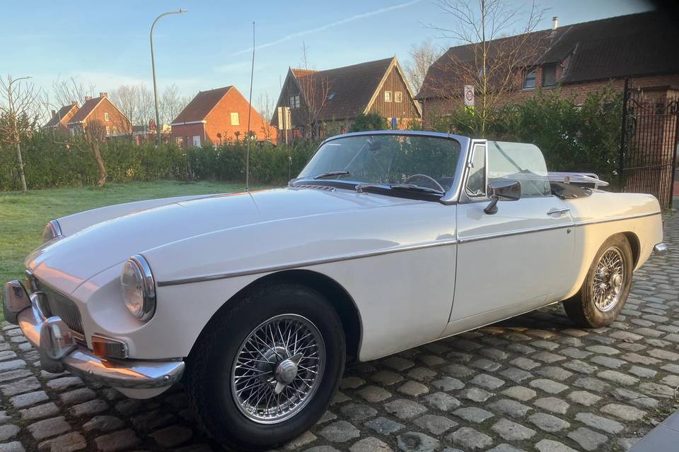 MGB Blanche 1966