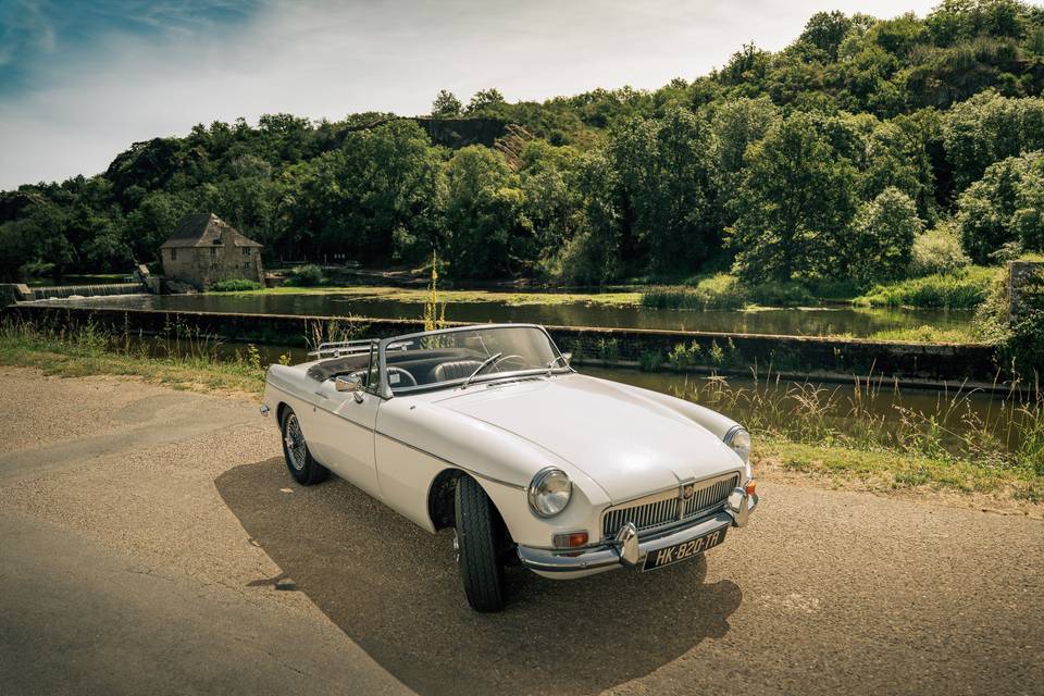 MGB Blanche 1966