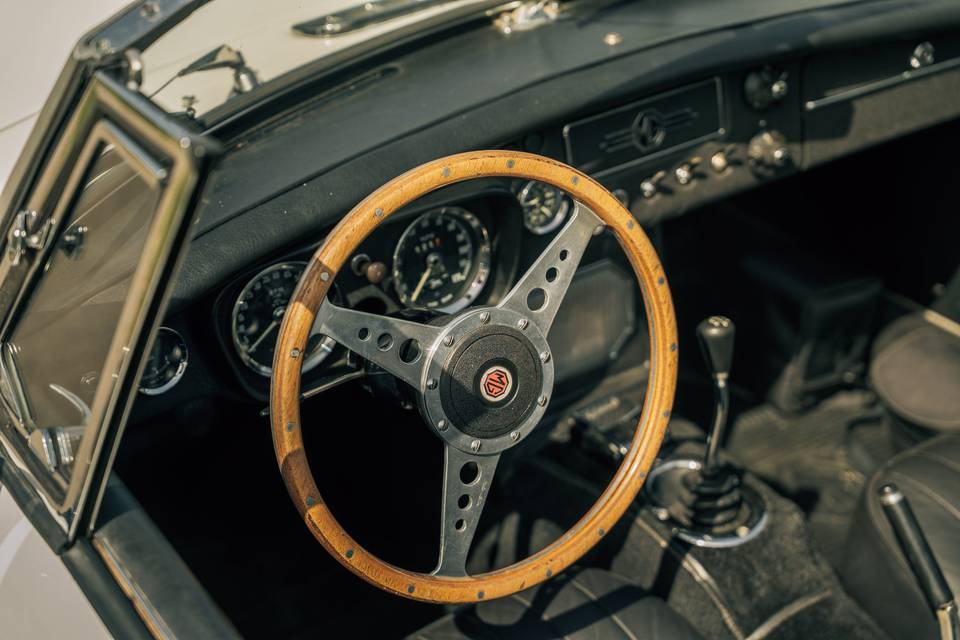 MGB Blanche 1966