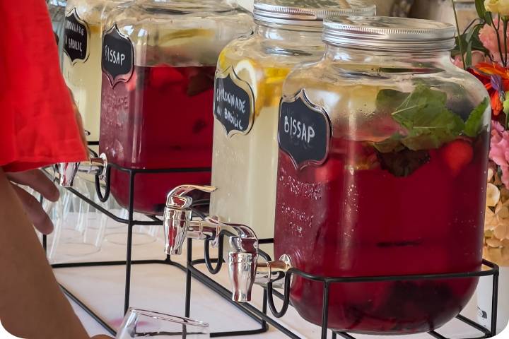 Boissons maison fontaine