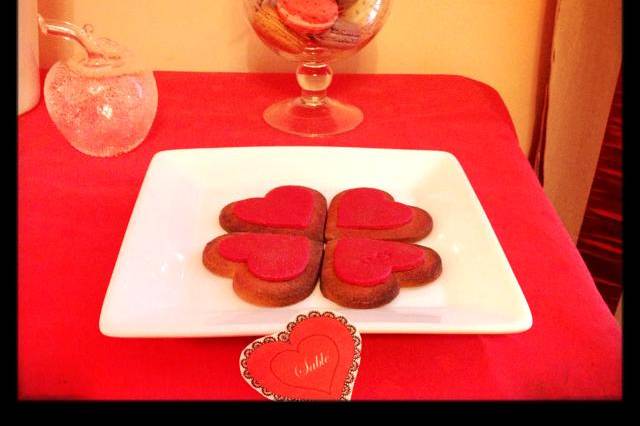 Table rouge et blanc