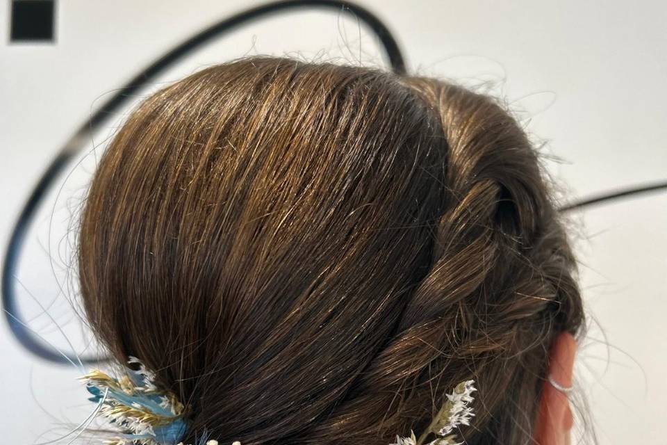 Fleurs séchées pour cheveux