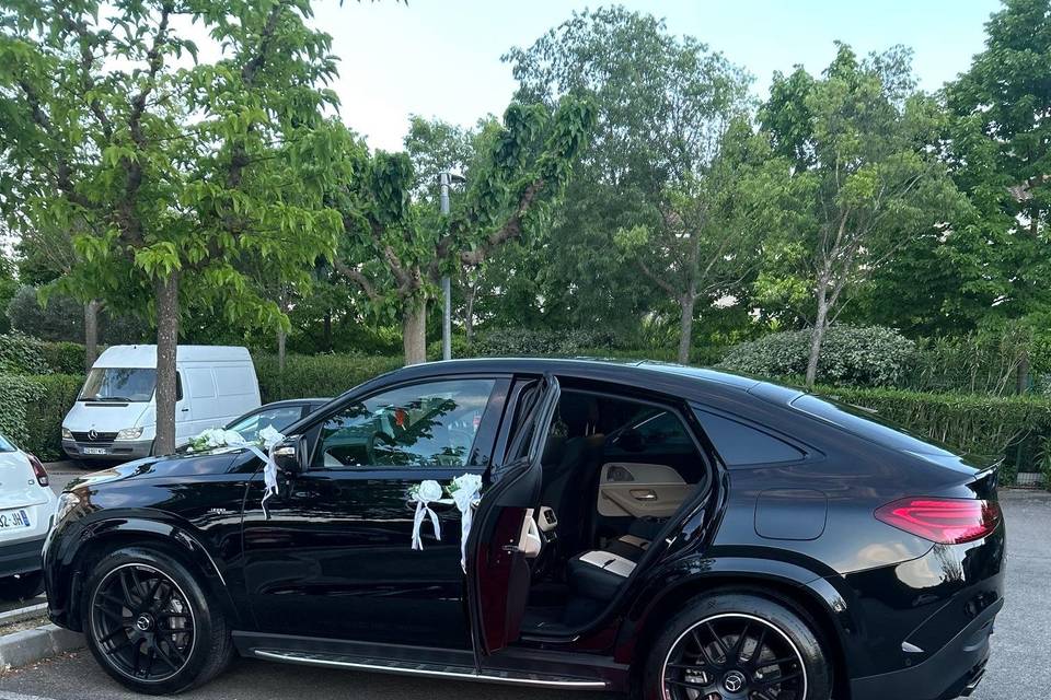 GLE 63 AMG coupé + tapis roug