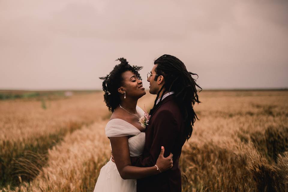 Mariage dans les blés