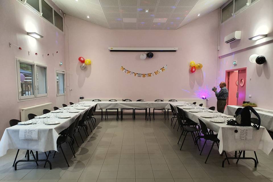 Salle de la soirée du 28 septembre