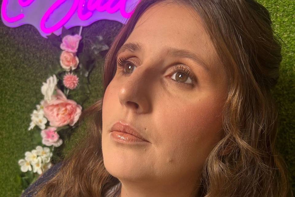 Make up nude