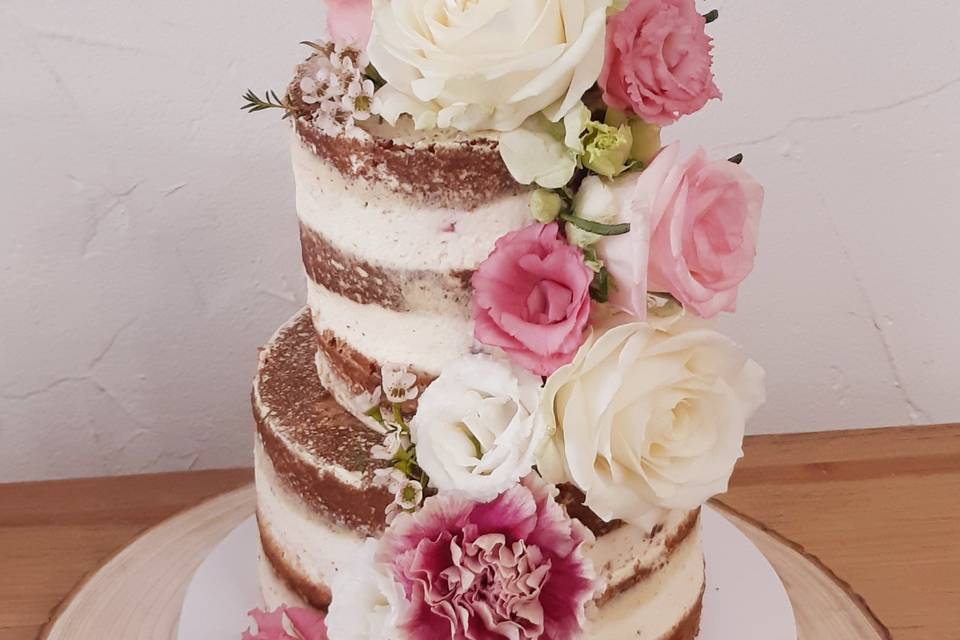 Wedding nude cake fleuri
