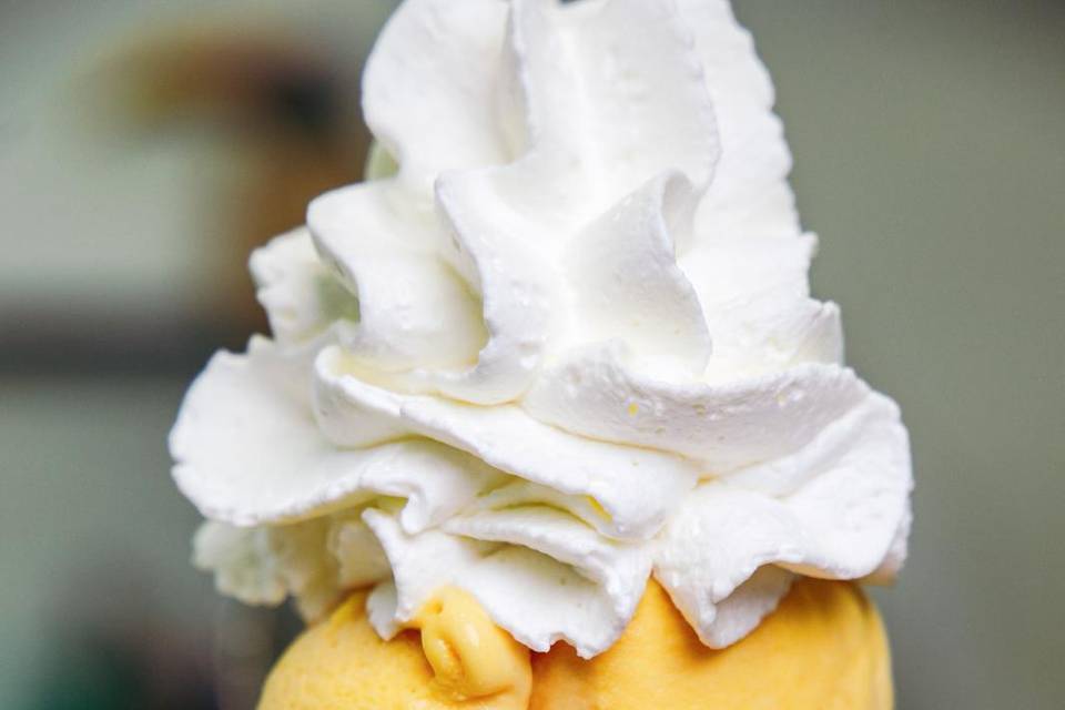 Glace Rose Mange Pistache