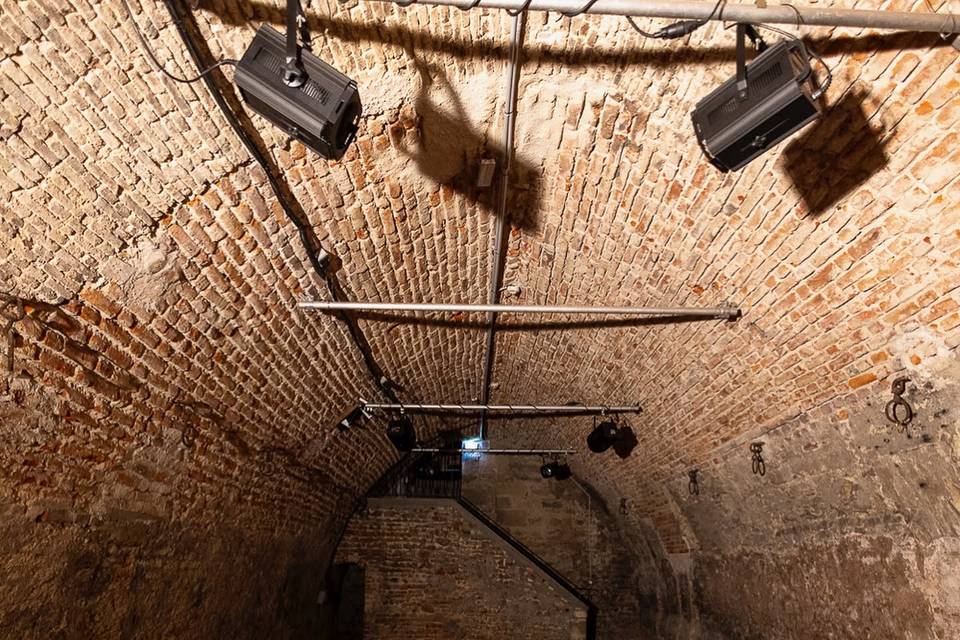 Le caveau, au sous-sol