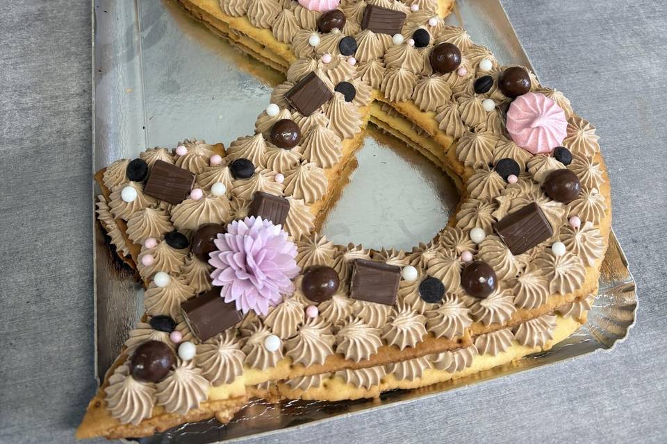 Letter cake