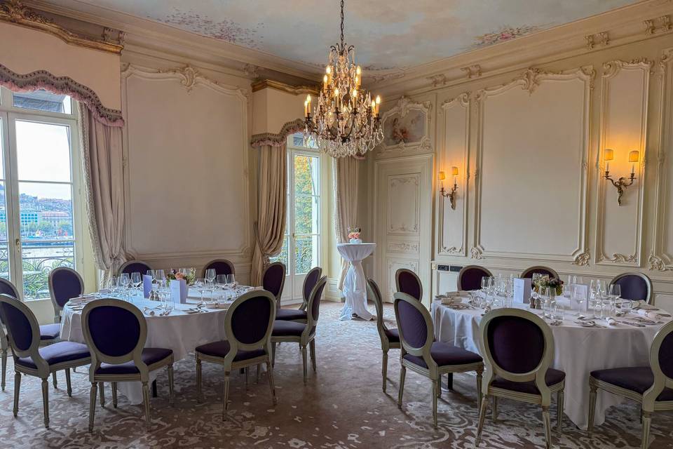 Round table - Salon Heritage