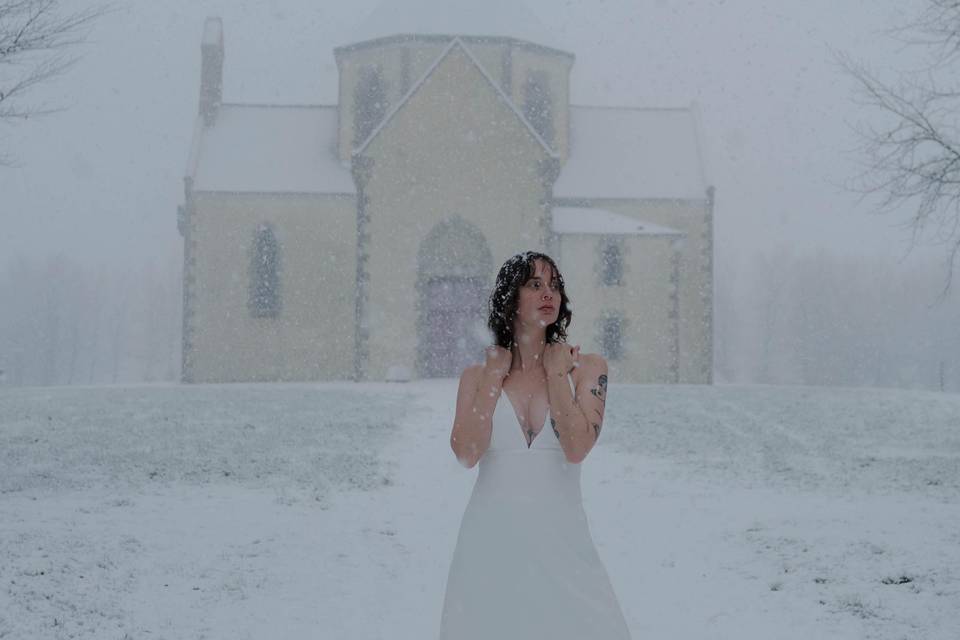 Une robe de mariée épurée