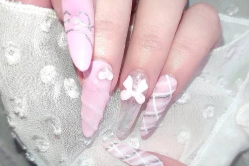 Ongle kawaii nude rose