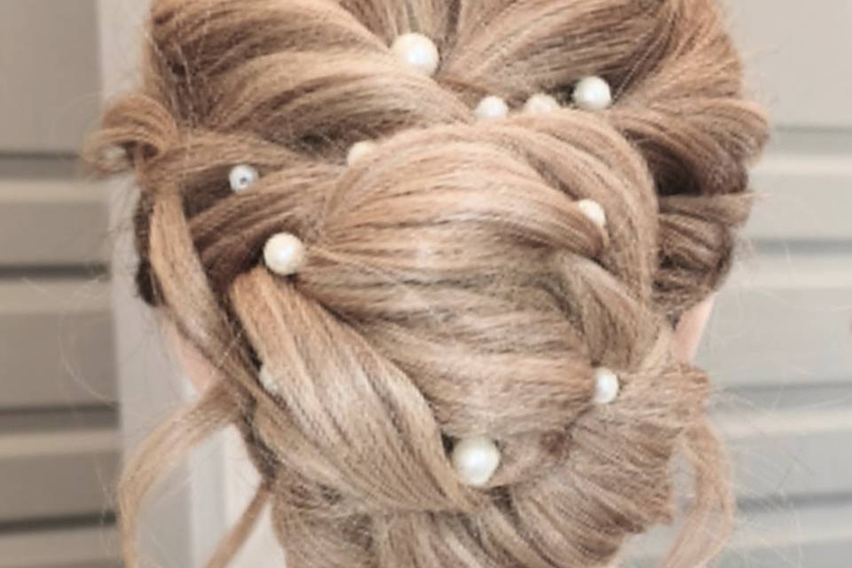 Chignon chic perlé