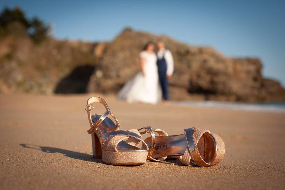 Pieds nus sur le sable
