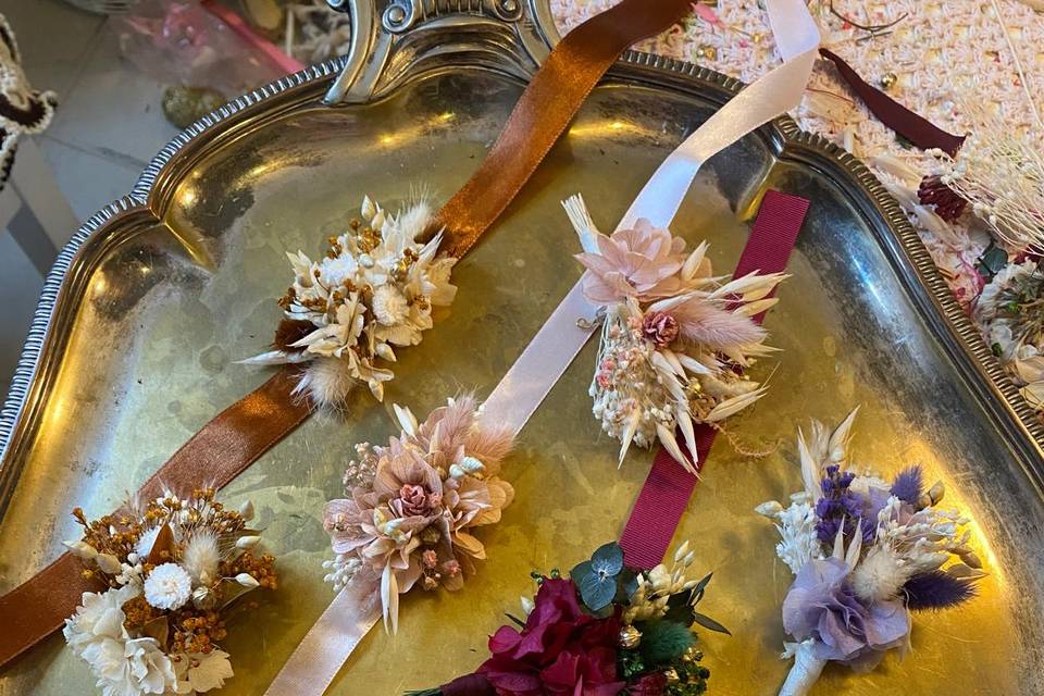 Bracelets et boutonnières