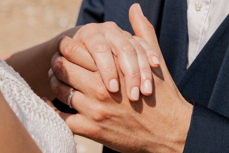 Séance couple sur la plage