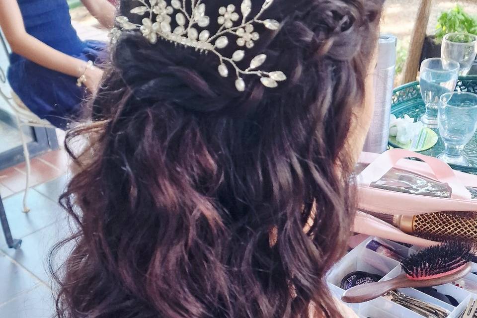 De nuit attaché bouclée