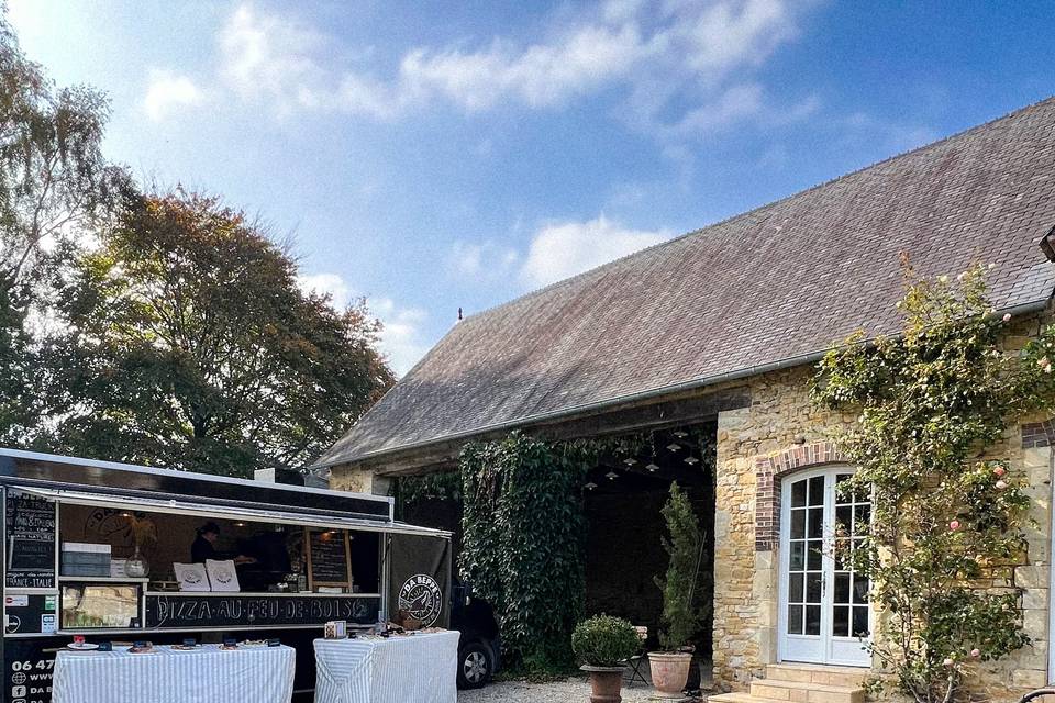Camion et buffet