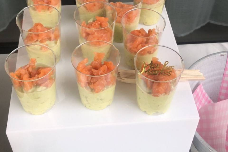 Verrines avocats saumons